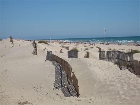 gay cruising cadiz|Playas Gay de Andalucía: Playa de Castilnovo en。